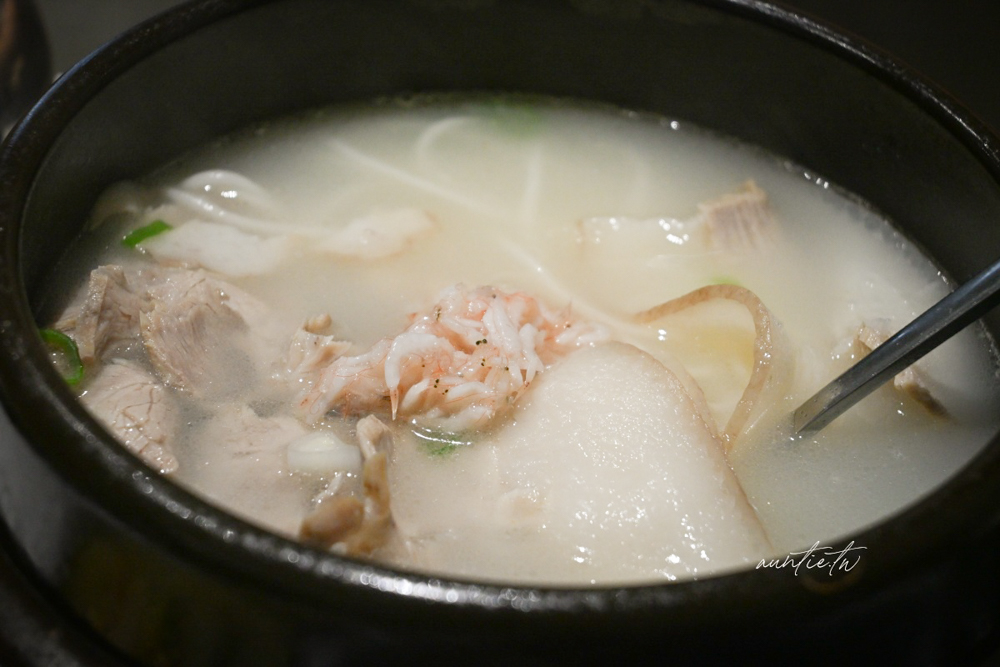 【公館美食】曹氏家司機食堂,道地香濃豬肉湯飯,酥脆海鮮煎餅推薦 - 第18張圖 【公館美食】曹氏家司機食堂,道地香濃豬肉湯飯,酥脆海鮮煎餅推薦