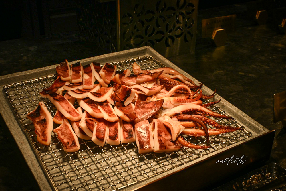 【桃園美食】南崁｜島語桃園台茂店，全新開幕桃園吃到飽，牛排 海鮮 一島檯一餐酒通通喝到飽！