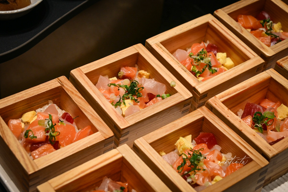 【桃園美食】南崁｜島語桃園台茂店，全新開幕桃園吃到飽，牛排 海鮮 一島檯一餐酒通通喝到飽！