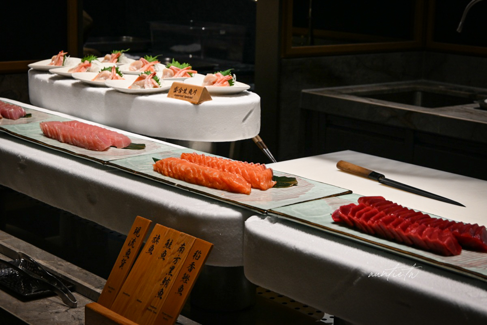 【桃園美食】南崁｜島語桃園台茂店，全新開幕桃園吃到飽，牛排 海鮮 一島檯一餐酒通通喝到飽！