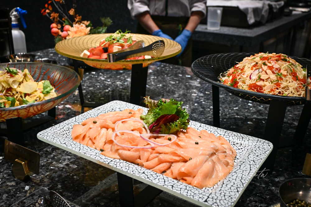 【桃園美食】南崁｜島語桃園台茂店，全新開幕桃園吃到飽，牛排 海鮮 一島檯一餐酒通通喝到飽！