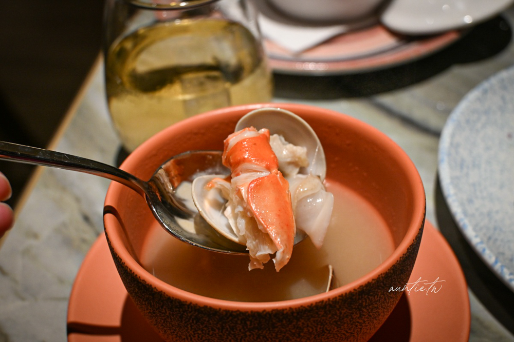 【桃園美食】南崁｜島語桃園台茂店，全新開幕桃園吃到飽，牛排 海鮮 一島檯一餐酒通通喝到飽！