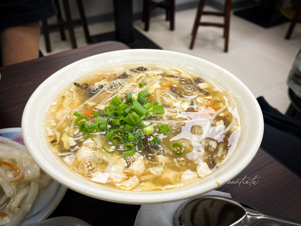 【台北】信義區｜老北一菜盒店，隨便點都好吃的超強乾烙餅店