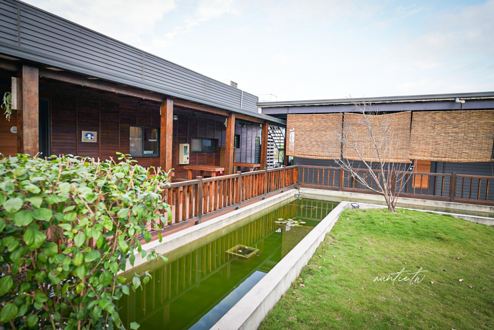 【宜蘭包棟民宿】冬山鄉｜八易閣，冬山河旁優質舒適民宿，烤肉區、電動麻將桌、免費紅酒滷味，