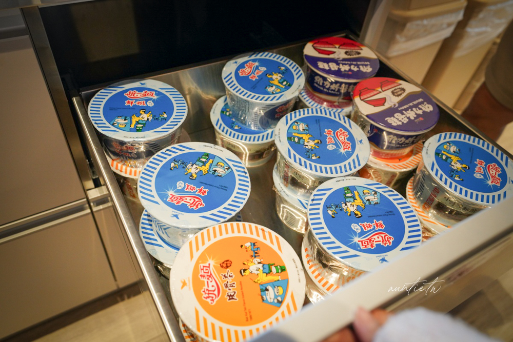 【宜蘭包棟民宿】冬山鄉｜八易閣，冬山河旁優質舒適民宿，烤肉區、電動麻將桌、免費紅酒滷味，