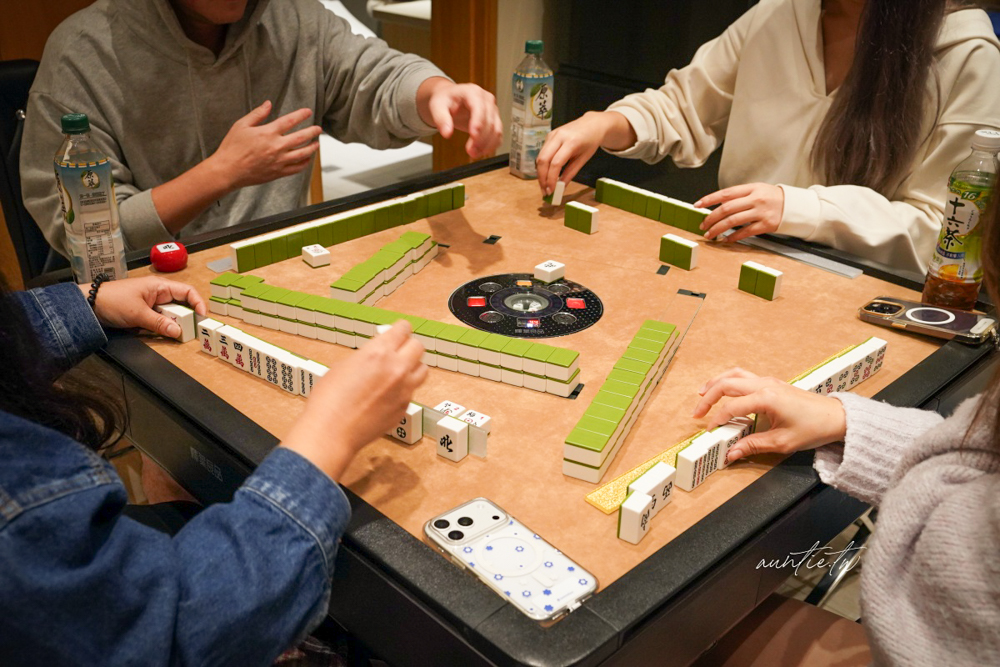 【宜蘭包棟民宿】冬山鄉｜八易閣，冬山河旁優質舒適民宿，烤肉區、電動麻將桌、免費紅酒滷味，