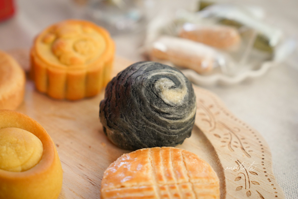 【2026 春節禮盒推薦】自然薇甜春節禮盒，金色小馬吊飾開運元寶，喜氣洋洋春節禮盒推薦