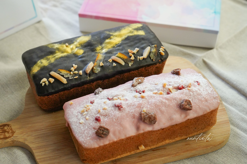 【2026 春節禮盒推薦】自然薇甜春節禮盒，金色小馬吊飾開運元寶，喜氣洋洋春節禮盒推薦