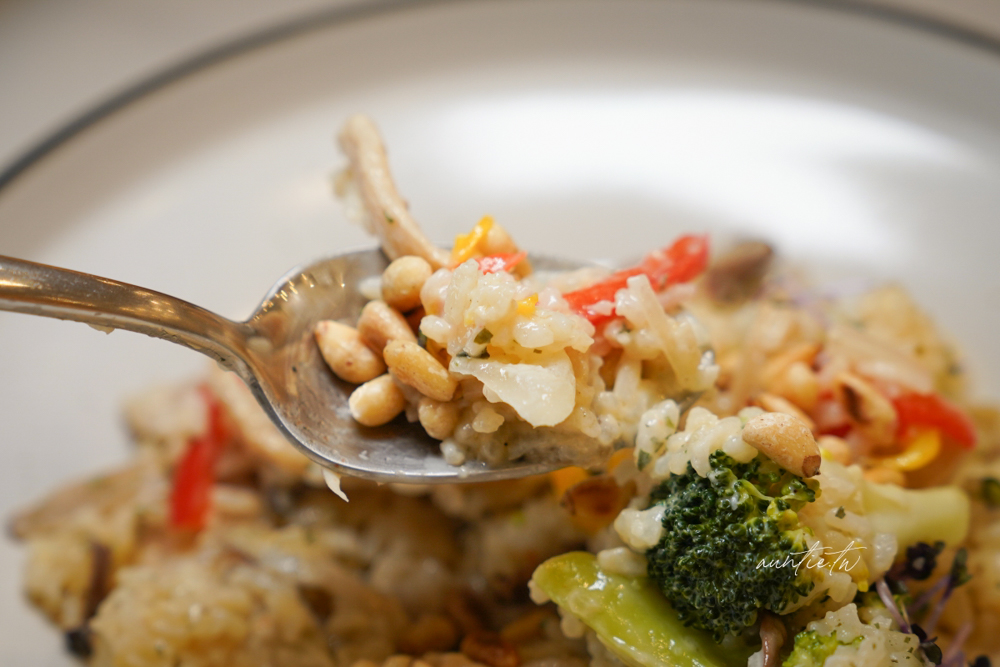 【新北】汐止｜來可咖啡 LAGO CAFE，金龍湖畔療癒湖景咖啡廳