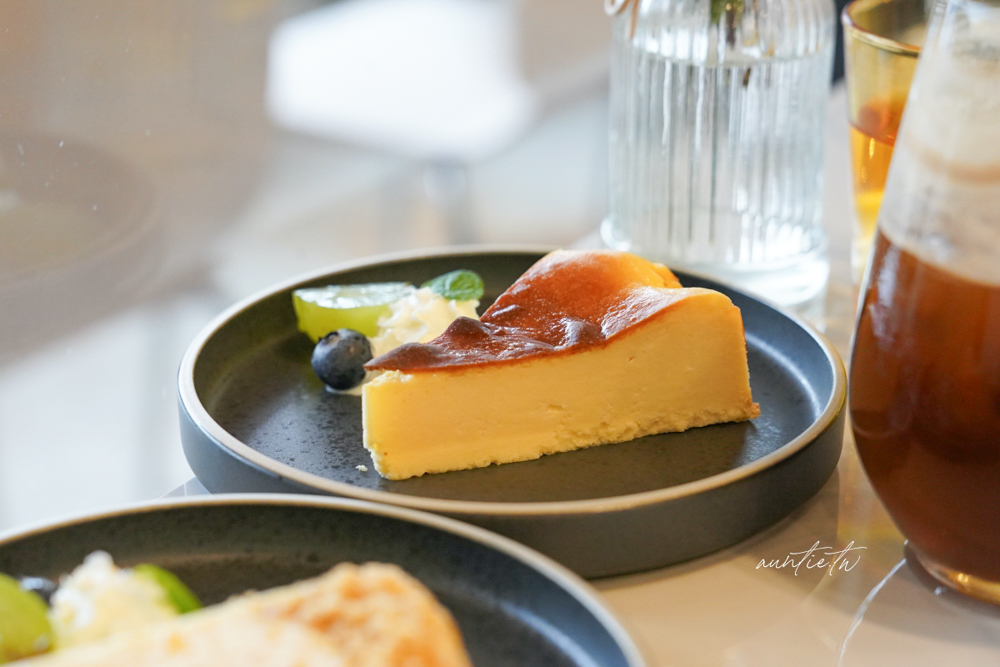 【新北】汐止｜來可咖啡 LAGO CAFE，金龍湖畔療癒湖景咖啡廳