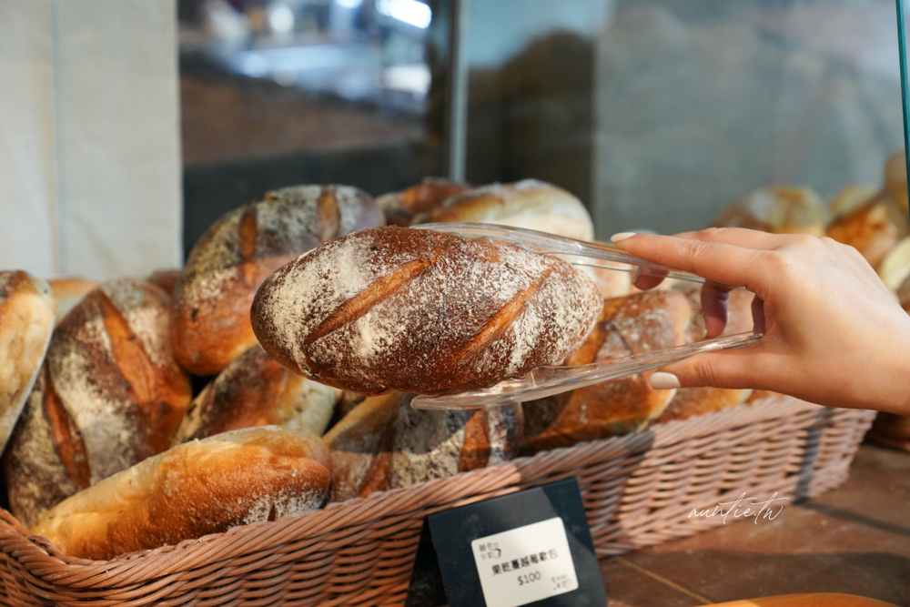 【桃園】觀音｜全村的希望麵包工廠，低調莊園窯烤麵包