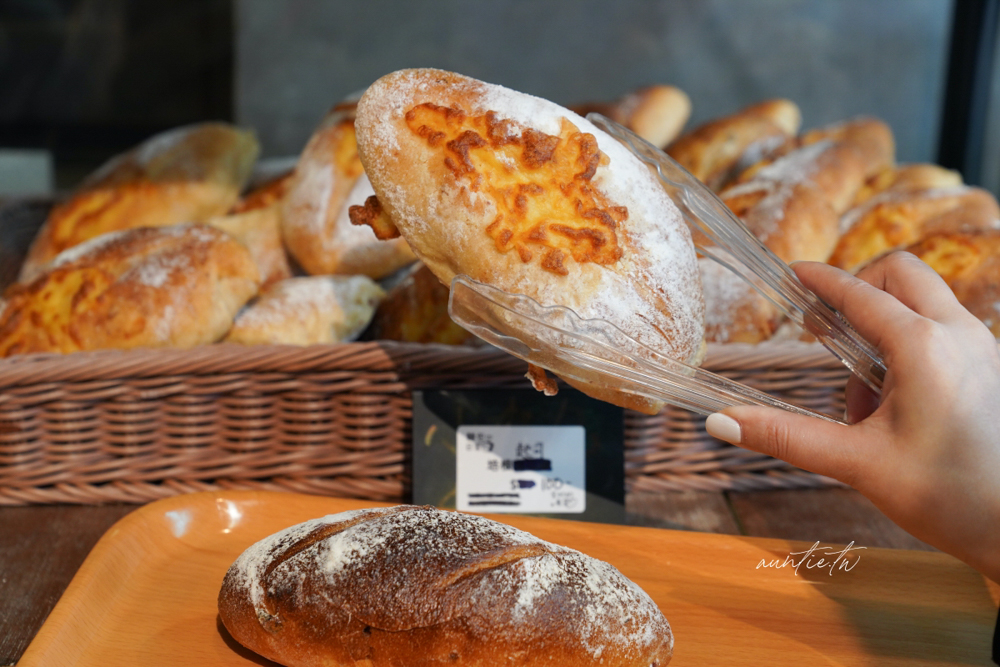 【桃園】觀音｜全村的希望麵包工廠，低調莊園窯烤麵包