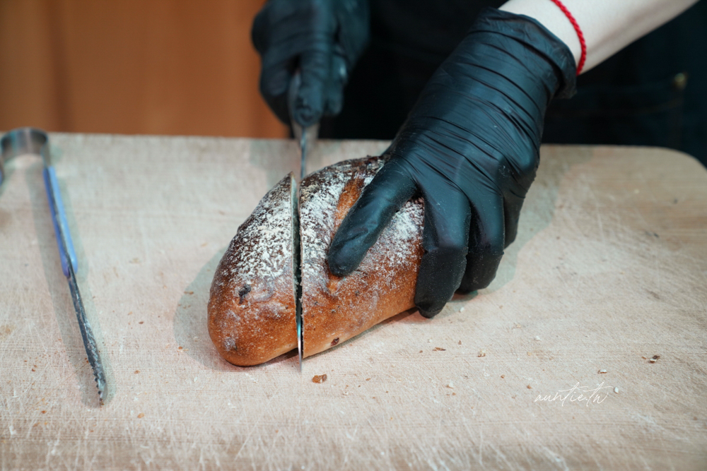 【桃園】觀音｜全村的希望麵包工廠，低調莊園窯烤麵包