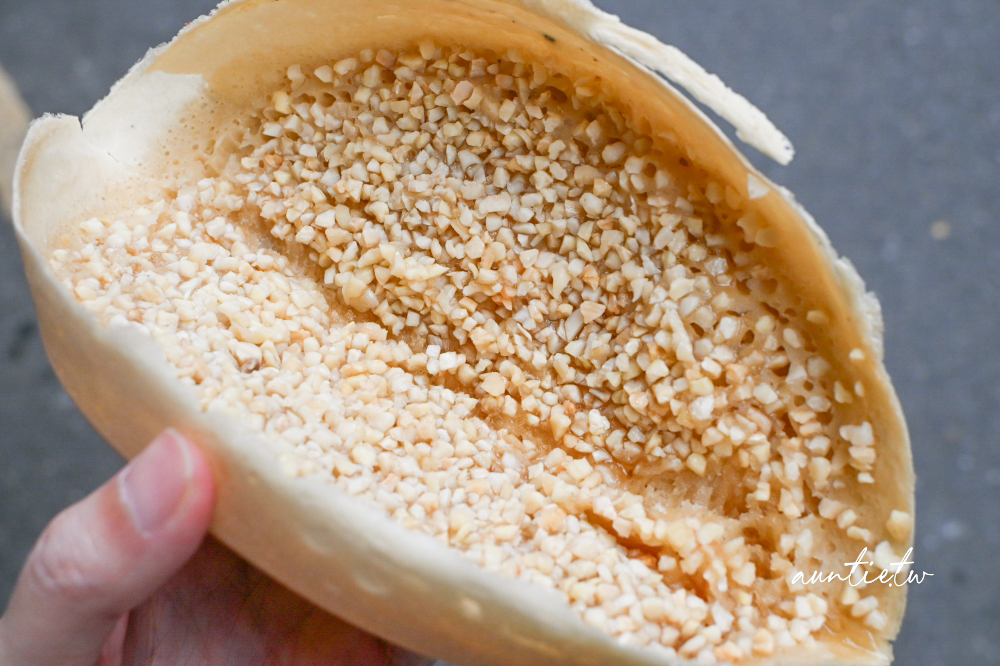 【新北】淡水站｜福哥石頭餅，50種口味互尬，一開攤就排隊的酥脆石頭餅