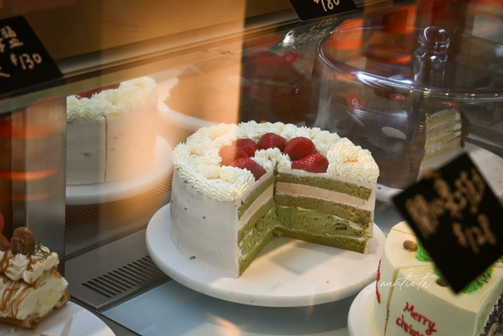 【花蓮】壽豐｜常紅蛋糕 Redever cake，極度濃郁榴槤千層，壽豐車站美食