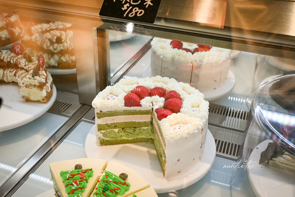 【花蓮】壽豐｜常紅蛋糕 Redever cake，極度濃郁榴槤千層，壽豐車站美食