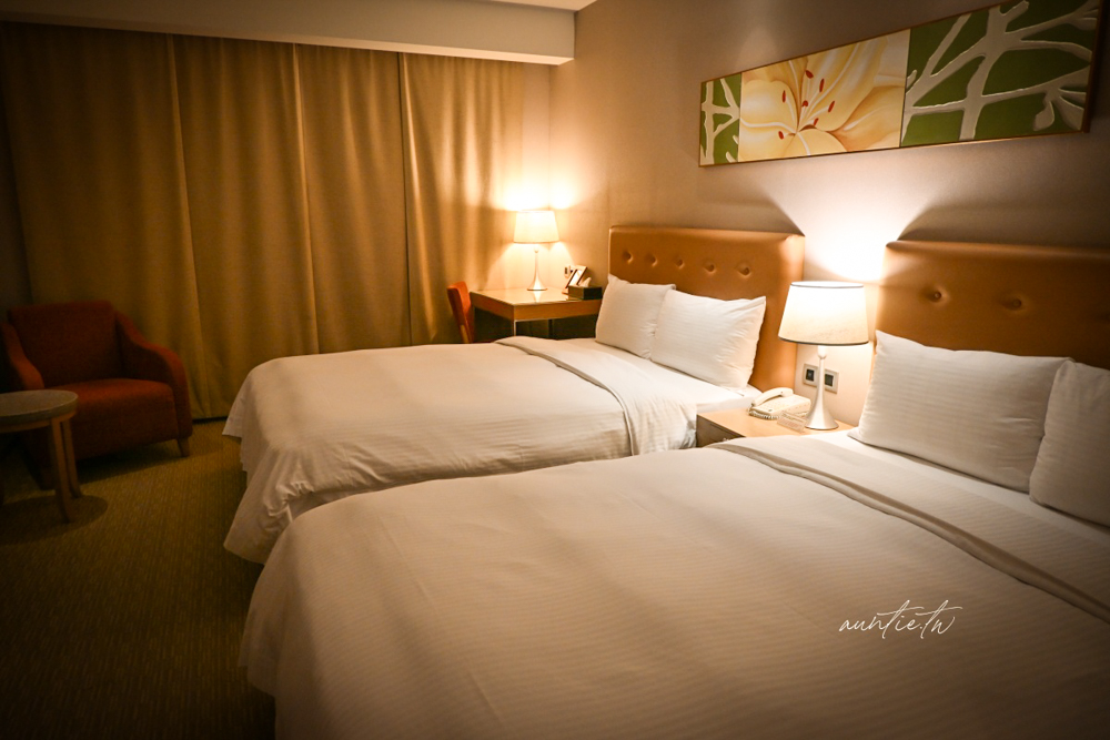 【花蓮住宿】經典假日飯店，花蓮火車站住宿推薦，車站五分鐘，舒適乾淨，花蓮住宿推薦