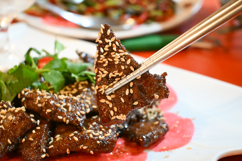 【宜蘭】冬山｜冬山阿源快炒桶仔雞，隱藏大廚道道都超強的隱密熱炒店！