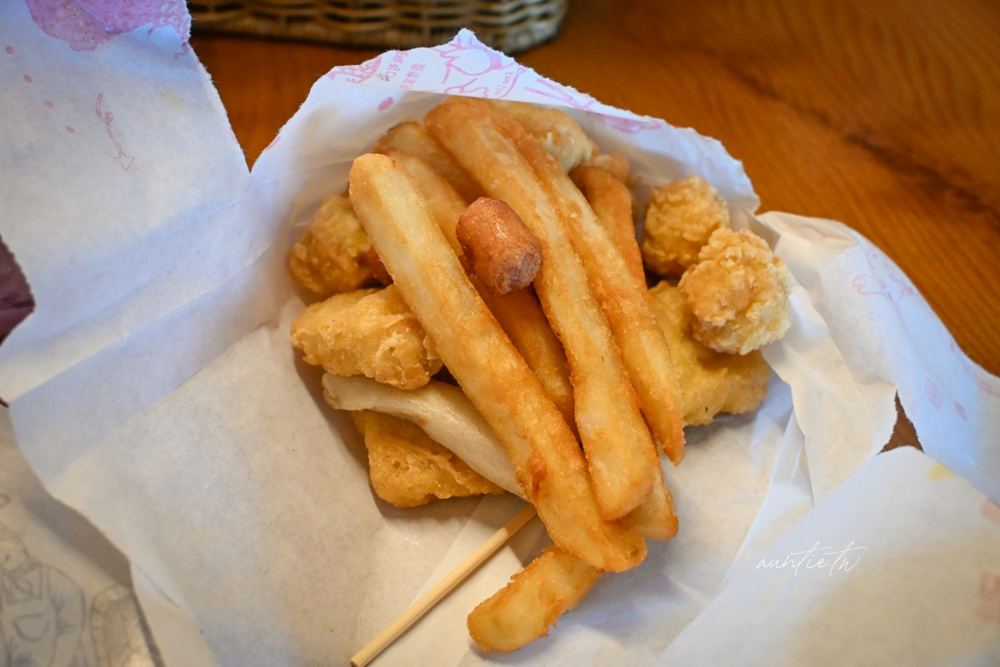 【宜蘭包棟民宿】冬山鄉｜八易閣，冬山河旁優質舒適民宿，烤肉區、電動麻將桌、免費紅酒滷味，