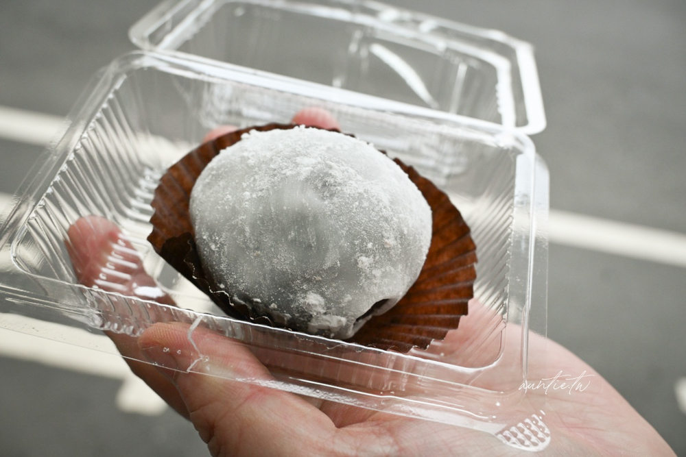 【新北】頂溪站｜草莓大福 頂溪站，薄透外皮巨人草莓大福