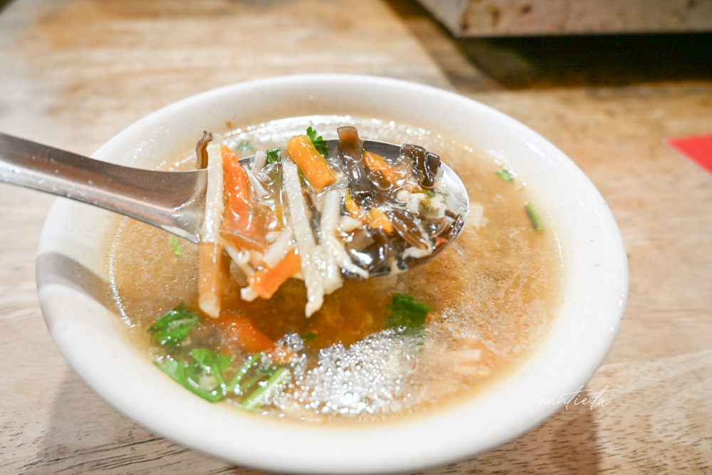 【景美美食】楊家手工水餃，皮薄餡夠味，景美夜市美食推薦