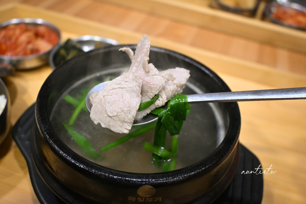 【台北】六張犁站｜李家餐廳，開店就客滿，韓國人開的豬肉湯飯