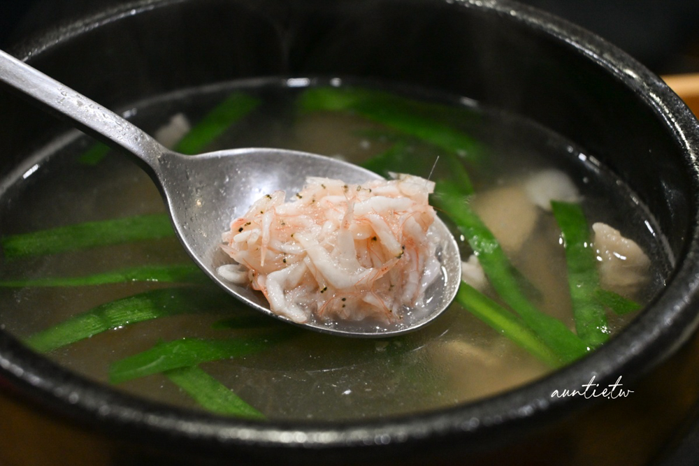 【台北】六張犁站｜李家餐廳，開店就客滿，韓國人開的豬肉湯飯