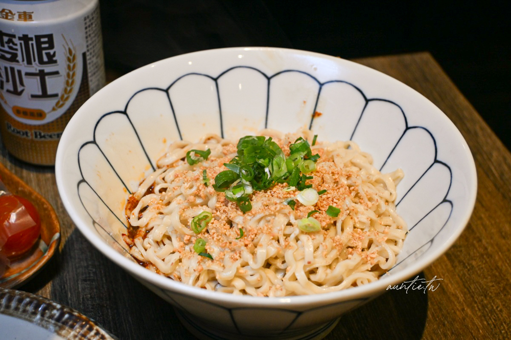 【新北】頂溪站｜宋朝，市場巷弄中的56年老店，麻辣滷肉飯、紅油燃麵推薦