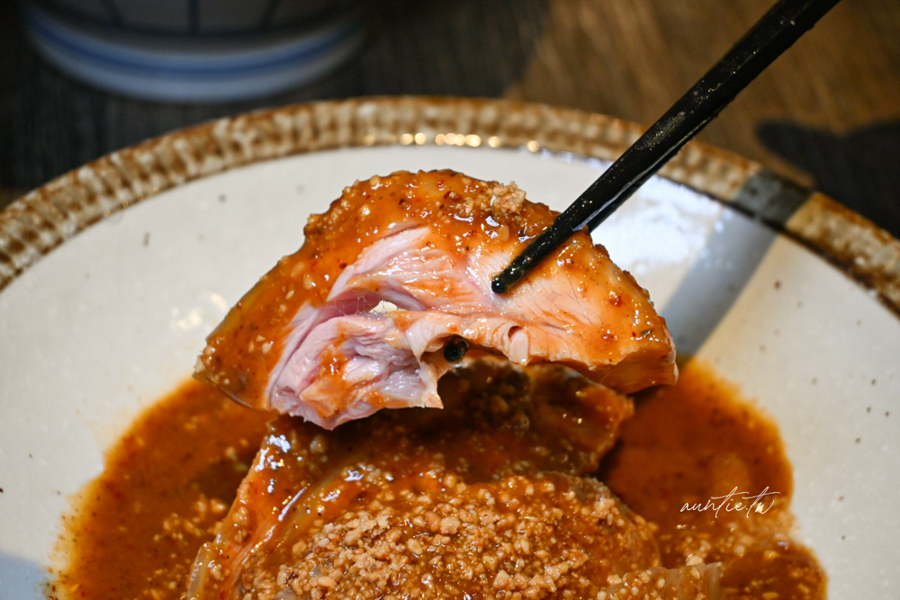 【新北】頂溪站｜宋朝，市場巷弄中的56年老店，麻辣滷肉飯、紅油燃麵推薦