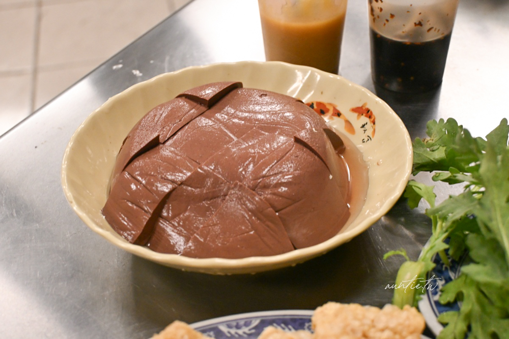 【宜蘭】皇帝食補，薑母鴨、香菇雞，配料通通40元，在地平價美味！