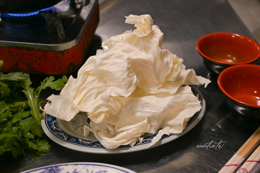 【宜蘭】皇帝食補，薑母鴨、香菇雞，配料通通40元，在地平價美味！