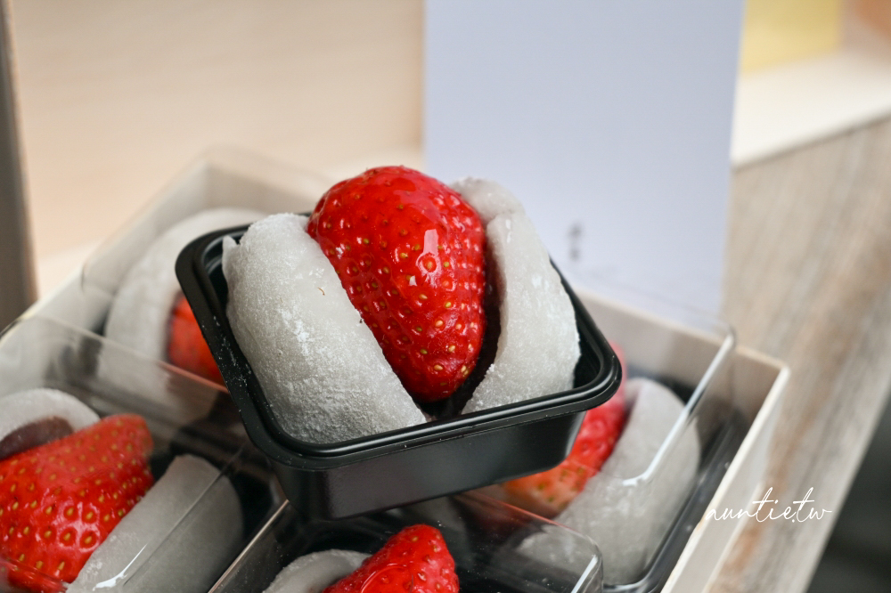 【台北】迪化街|滋養和菓子,日式和菓子70年老店,冬日限量草莓大福,銅鑼燒最中也是招牌 - 第22張圖 【台北】迪化街|滋養和菓子,日式和菓子70年老店,冬日限量草莓大福,銅鑼燒最中也是招牌