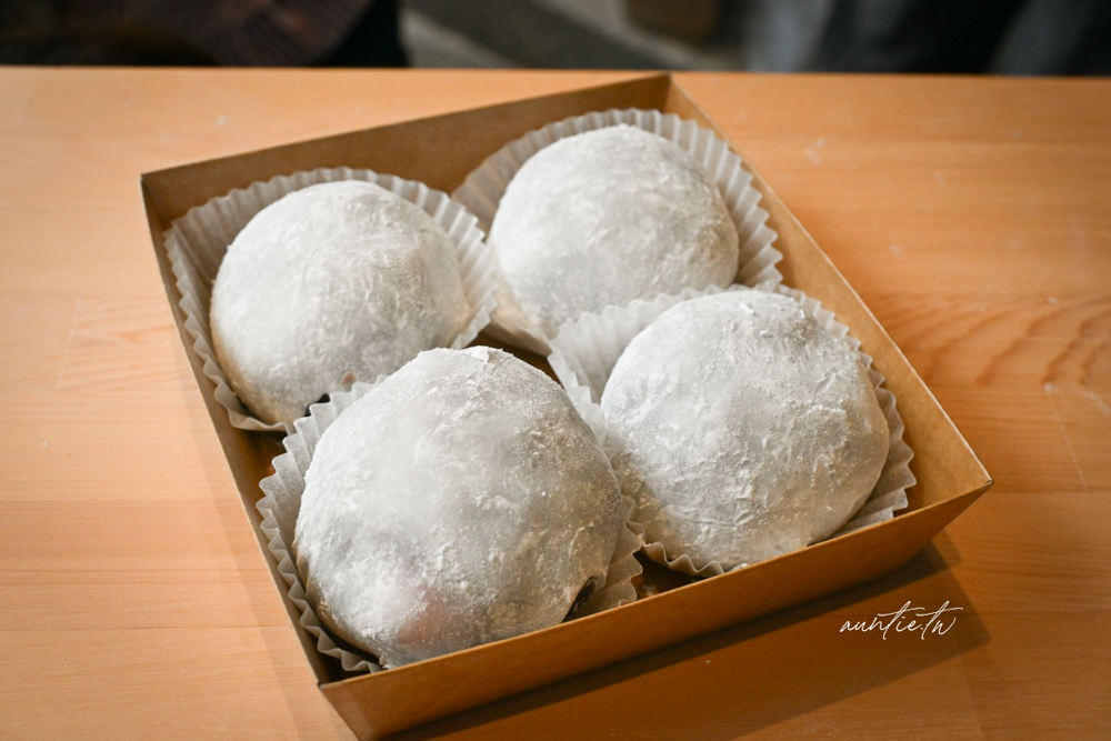 【台北】迪化街｜路力草莓大福，平日排隊 1 個半小時，迪化街人氣草莓大福