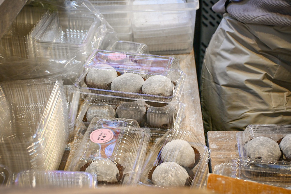 【台北】迪化街｜幸福草莓大福，客製化草莓大福，柔軟大福外皮，不甜不膩紅豆餡，迪化街草莓大福推薦