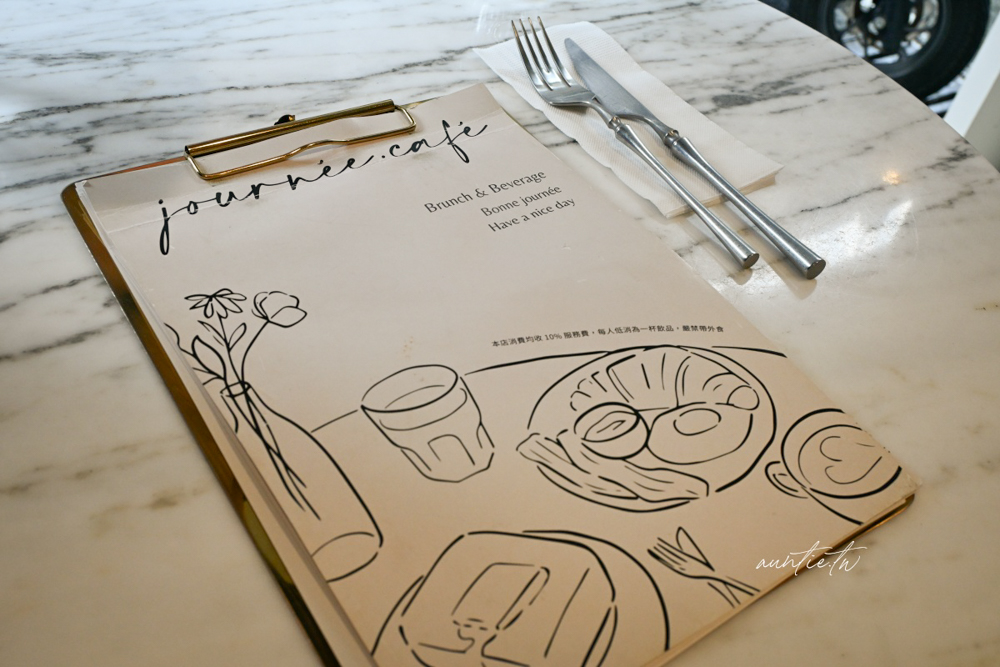 【台北】市政府站｜journée café，優雅夢幻白色系港式早午餐