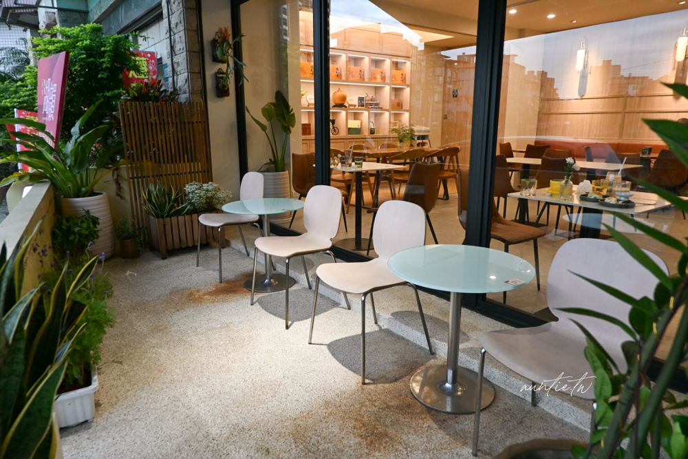 【新北】汐止|來可咖啡 LAGO CAFE,金龍湖畔療癒湖景咖啡廳 - 第15張圖 【新北】汐止|來可咖啡 LAGO CAFE,金龍湖畔療癒湖景咖啡廳