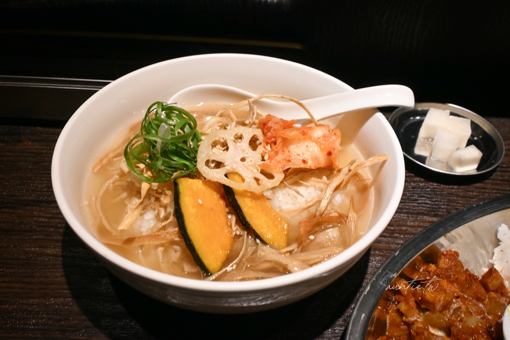 【台北】天母｜노물 nomul 無水咖哩，直火現炒乾咖哩，還有金書西餐飲的香濃湯飯