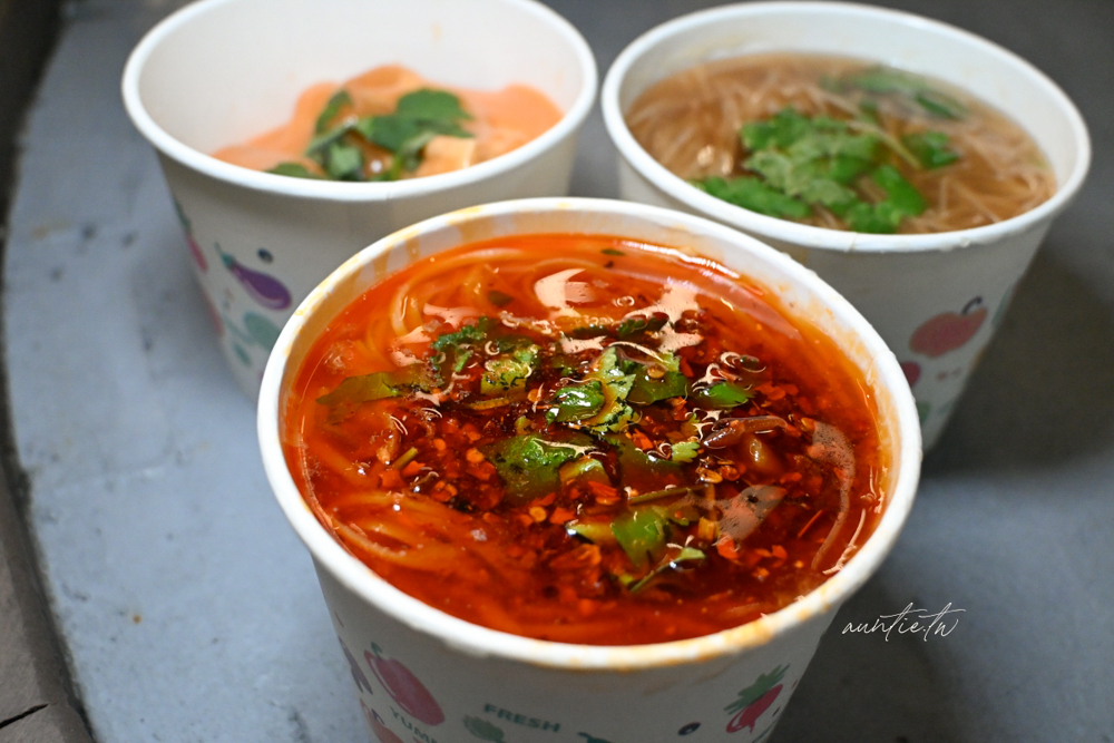 【新北】府中站｜阿國麻辣麵線，晚上九點開到半夜，辣到頭皮發麻麻辣麵線甜不辣