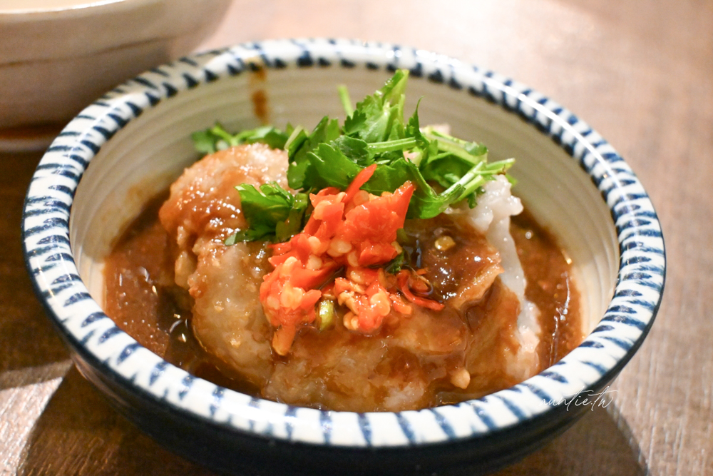 【台北】龍山寺｜露店 蘇來傳，萬華80年老店，蒜味醬油芋粿太好吃，太晚賣光光！