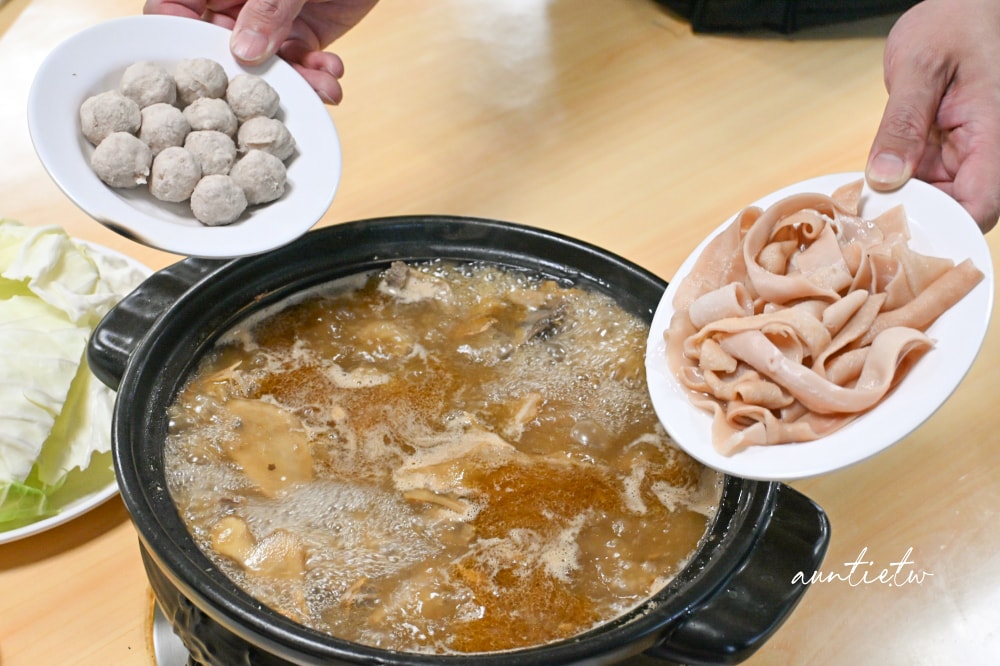 【桃園】新屋｜陽柳塘薑母鴨，埤塘邊隱藏版桃園超強薑母鴨，中午就營業！