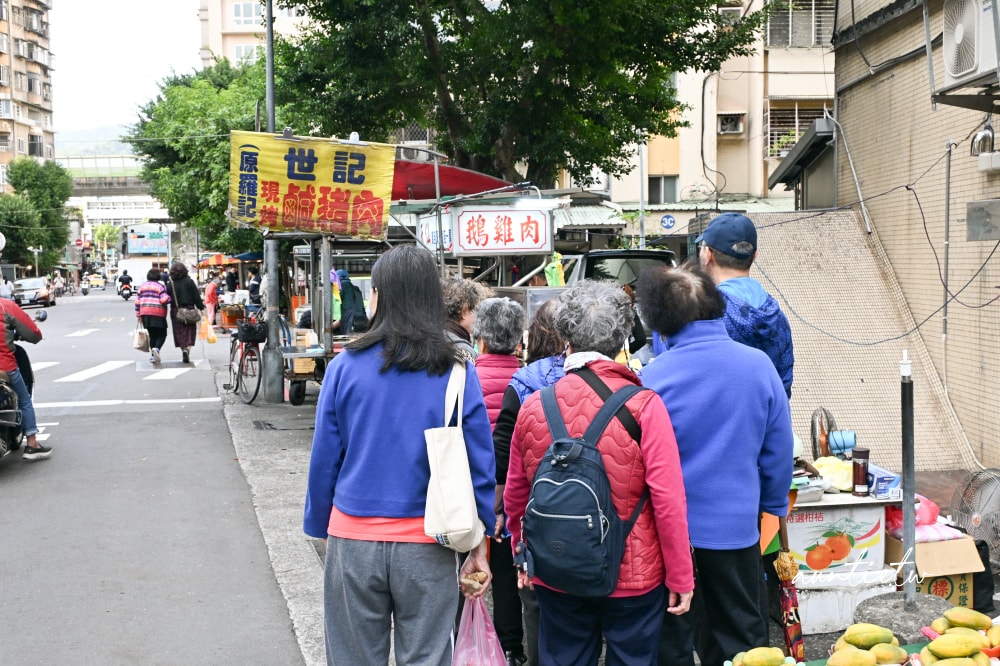 【台北】文德站｜世紀鹹豬肉，一週擺攤一天，鹹香夠味香腸鹹豬肉，文德黃昏夜市排隊美食