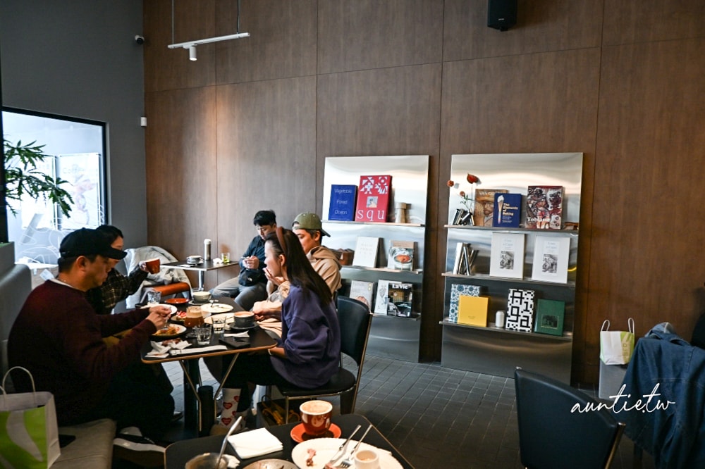 【台中】北屯區｜DUM DUM x Phase Coffee Roasters，開幕就爆紅麵包店咖啡廳