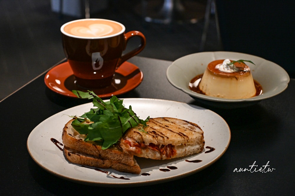 【台中】北屯區｜DUM DUM x Phase Coffee Roasters，開幕就爆紅麵包店咖啡廳