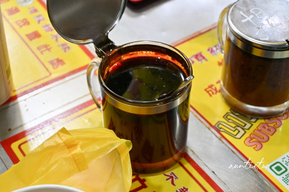 【台北】龍山寺站｜頂級甜不辣，龍山寺超強美食，配料隨便都好吃，加辣更夠味