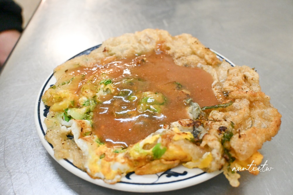 【台北】寧夏夜市｜賴雞蛋蚵仔煎，一次跨了三個店面的土雞蛋蚵仔煎，腰子清湯比蚵仔煎有特色