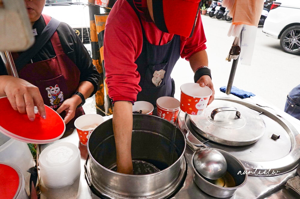 【基隆】仁愛區｜基隆陳家傳統豆花，古早味巷弄美食，香醇糖水滑嫩薑汁豆花