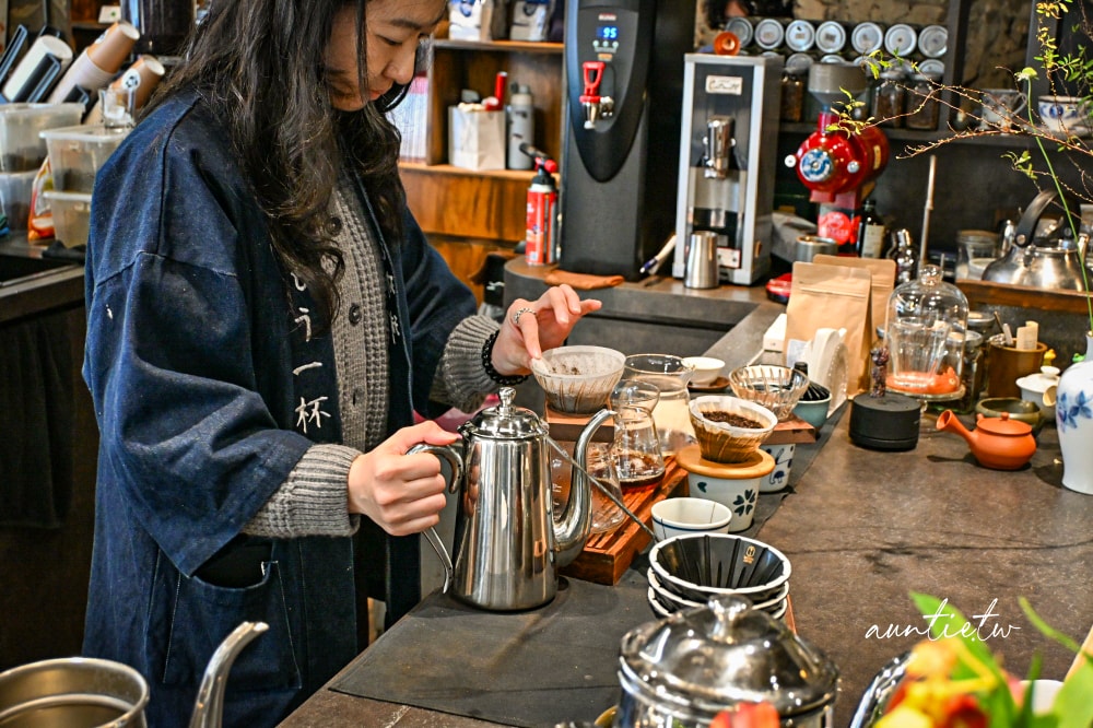 【台中】中區｜富吉珈琲 Fuji Cafe，老城區中的復古日系咖啡廳