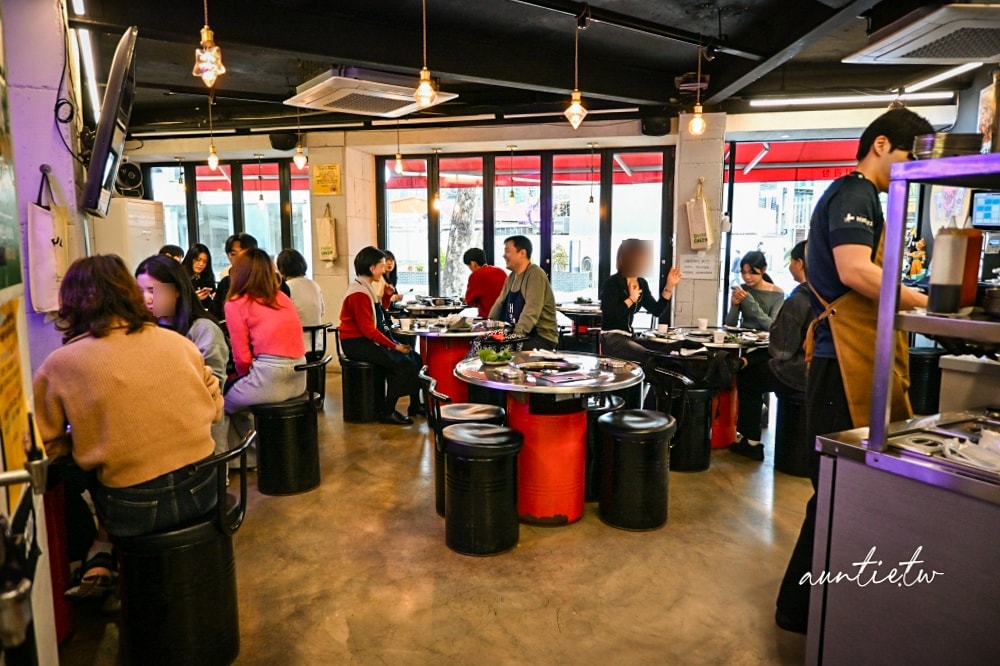 【首爾】聖水美食｜싹쓰리곱창  Ssak3烤腸，車銀優同款辣炒豬腸，甜辣過癮，包生菜更好吃！