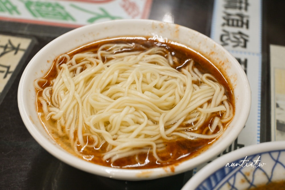 【宜蘭】大麵章，六十年宜蘭在地老麵店，濃醇麻醬麵，香滑沙茶麵，宜蘭人氣排隊乾麵店