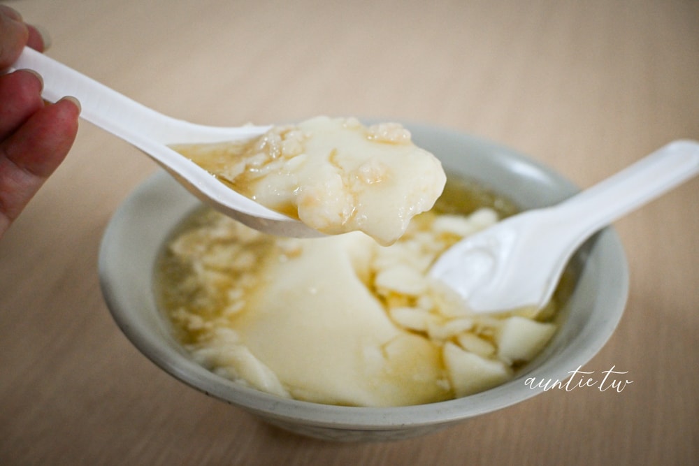 【台北】公館站｜龍潭豆花，帶著焦香豆味古早味豆花，甜而不膩數十年來如一日好味道